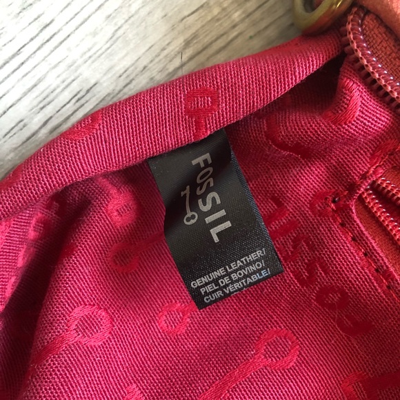 ❌SOLD❌Fossil Small Bag Red Pebbled Leather - Picture 7 of 8